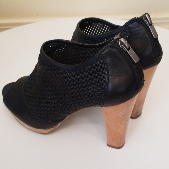 Banana Republic Black Leather Woven Booties - Picture 4 of 8